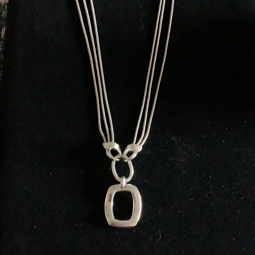 Lia Sophia Silver Necklace 15$